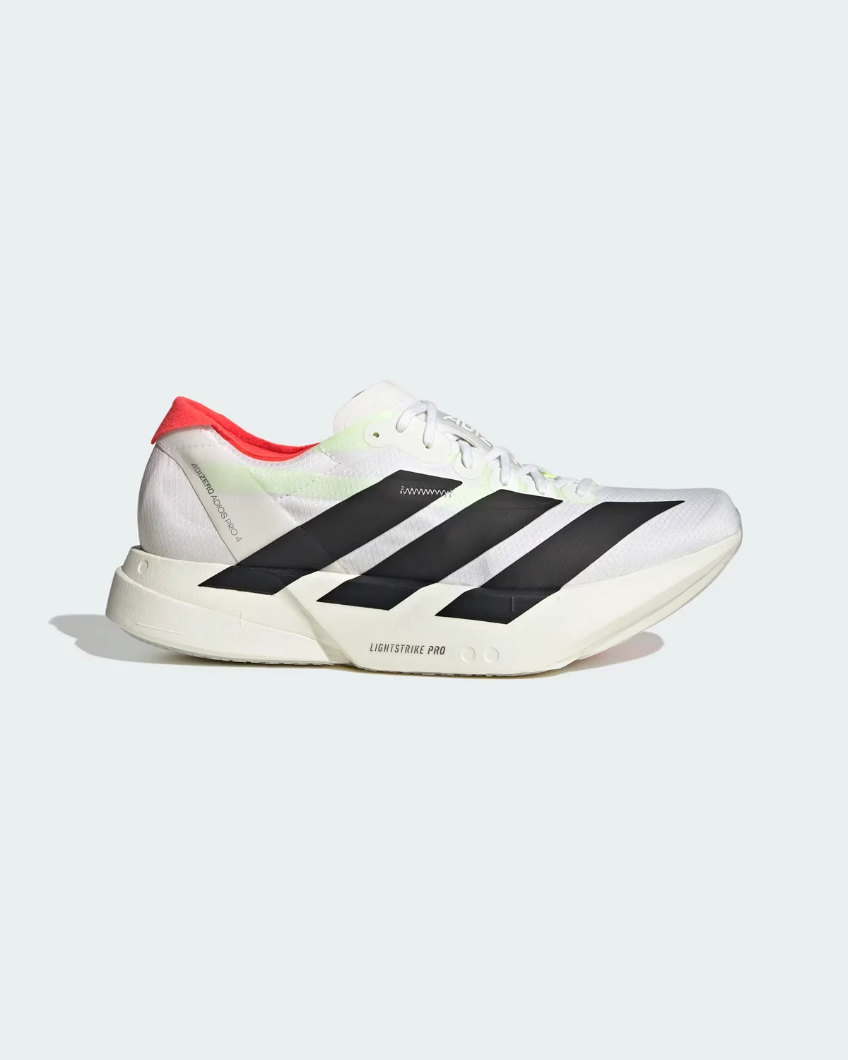 Giày chạy Adidas màu trắng